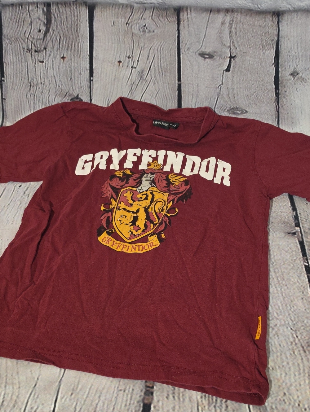Warner Bros. Gryffindor Maroon Kids Short Sleeve Tee
